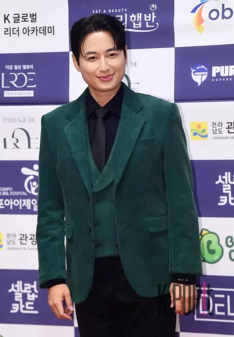 Lee Ji-hoon — 10 People Who Illuminated Korea Awards
