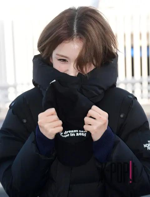 Jeon Somi — Airport