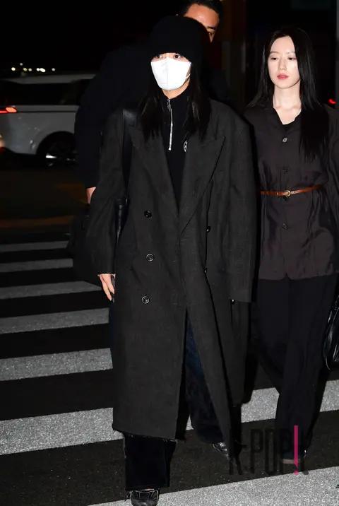 Minnie ((G)I-DLE) — Airport