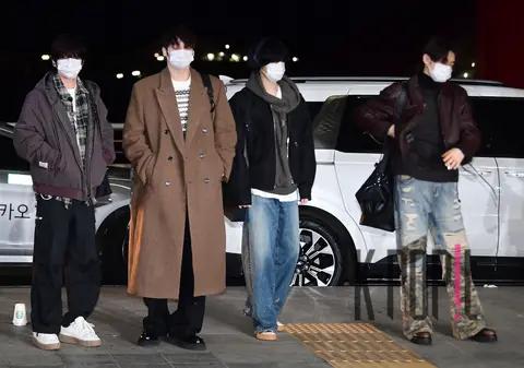 TXT — Airport