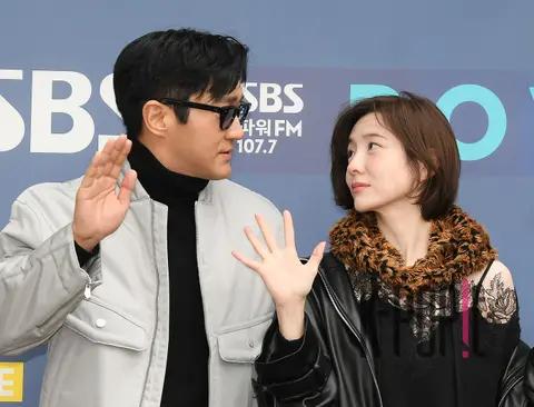 Choi Siwon, Park Ji-hyun — Arrival
