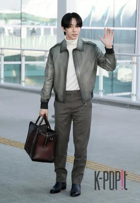 Lee Junho — Airport