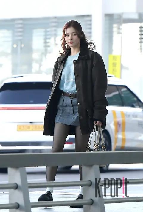 Sana (TWICE) — Airport