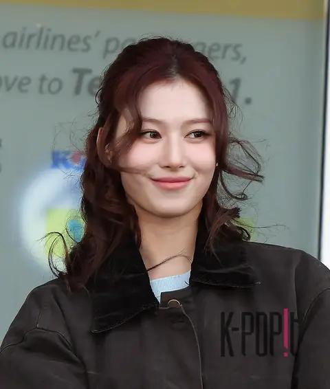 Sana (TWICE) — Airport