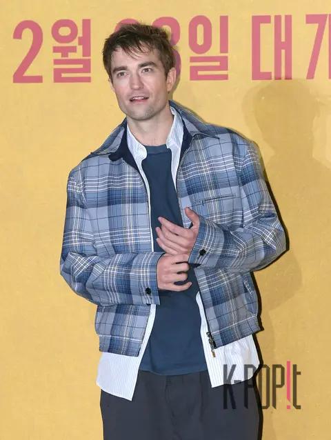 Robert Pattinson — Mickey 17 Press Conference