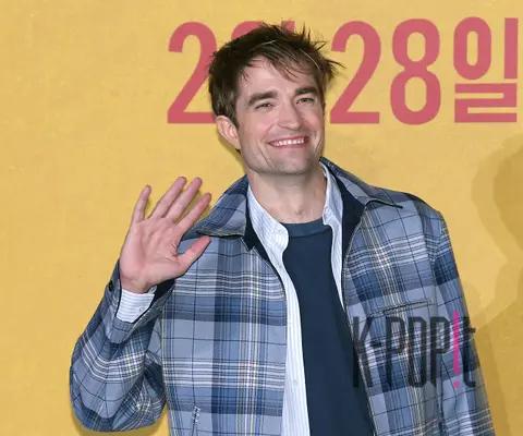 Robert Pattinson — Mickey 17 Press Conference