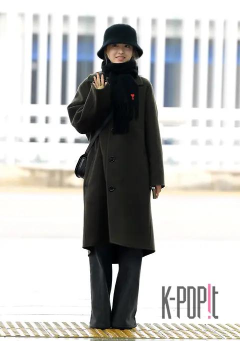 Park Bo-young — Airport