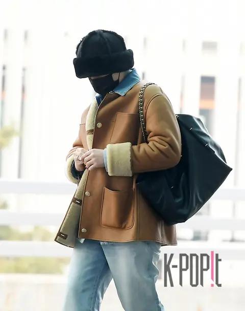 G-Dragon — Airport