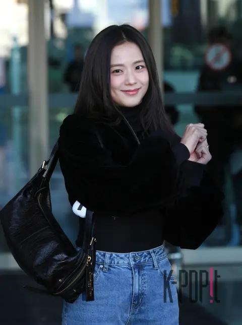 Jisoo (BLACKPINK) — Airport