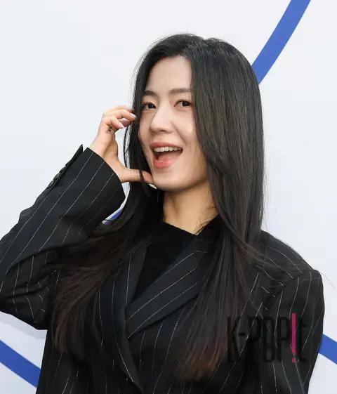 Ryu Hwa-young — Seoul Fashion Week