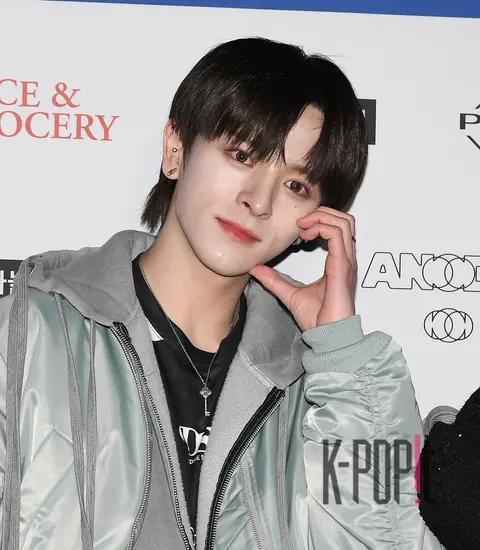 N-Sign Lawrence — Seoul Fashion Week