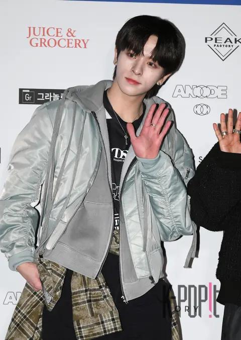 N-Sign Lawrence — Seoul Fashion Week