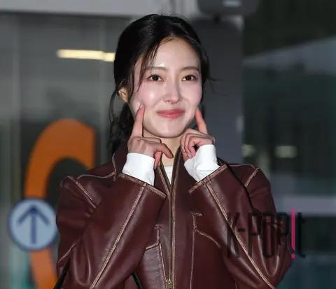 Lee Se-young — Airport