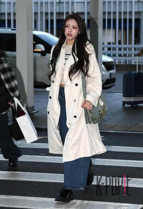 YUNA (ITZY) — Airport