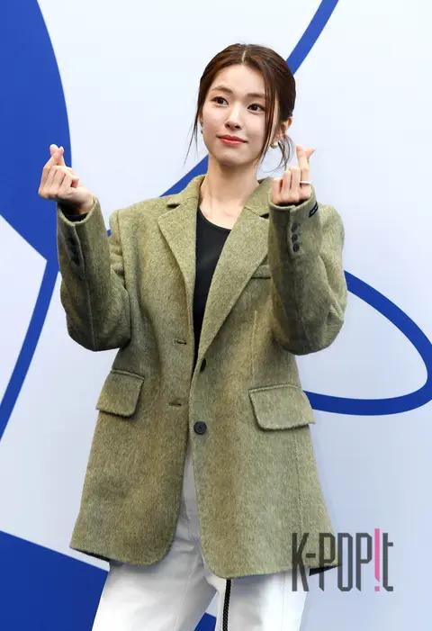 Ha-young — Seoul Fashion Week