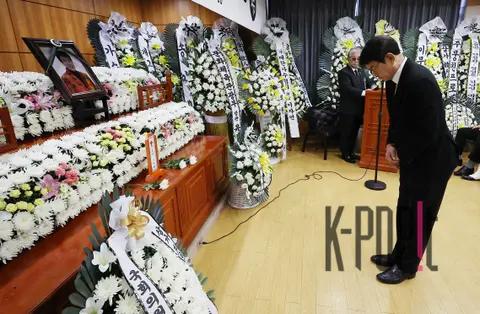 Seol Un-do — Song Dae-gwan Funeral