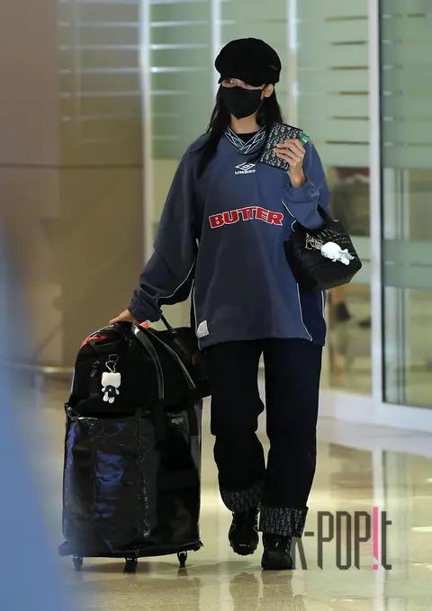 Jisoo (BLACKPINK) — Airport