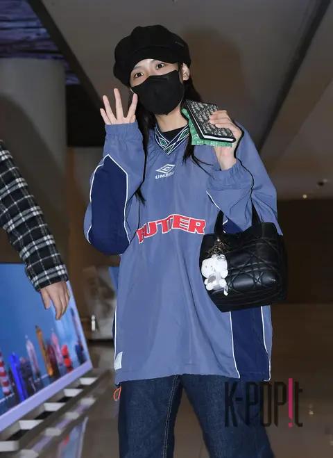 Jisoo (BLACKPINK) — Airport