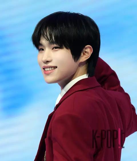 Jung-bin (POW) — Valentine Stage