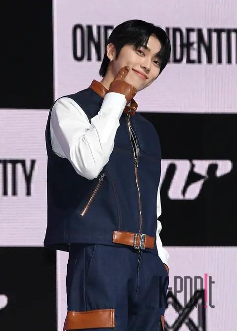 Min-kyun (OnlyOneOf) — Showcase