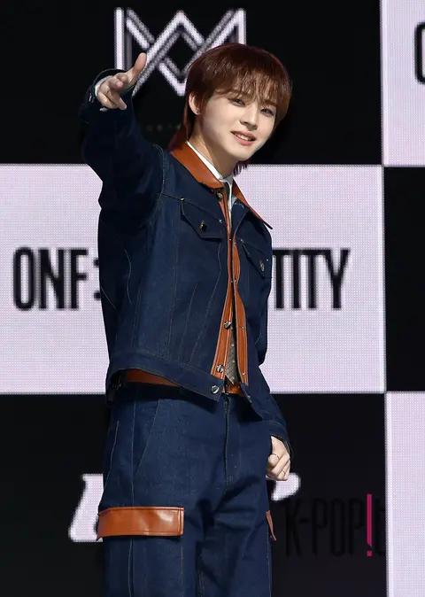 On&Off Hyojin — Showcase
