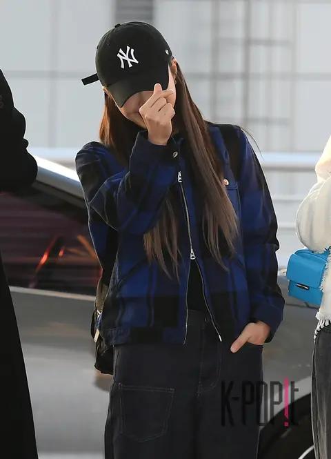 Jung Eun-ji (Apink) — Airport