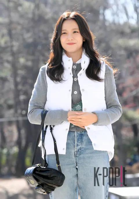 Jisoo (BLACKPINK) — Radio Arrival