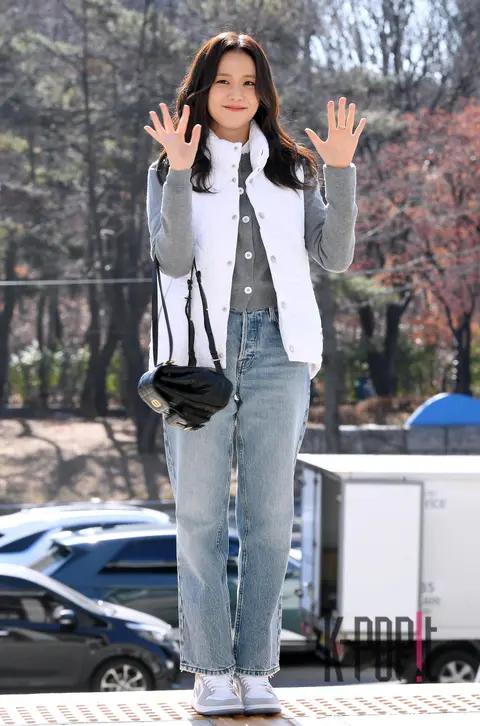 Jisoo (BLACKPINK) — Radio Arrival