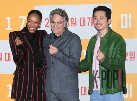 Naomi Akkie, Steven Yun, Mark Ruffalo — Mickey 17 Korea Press Conference
