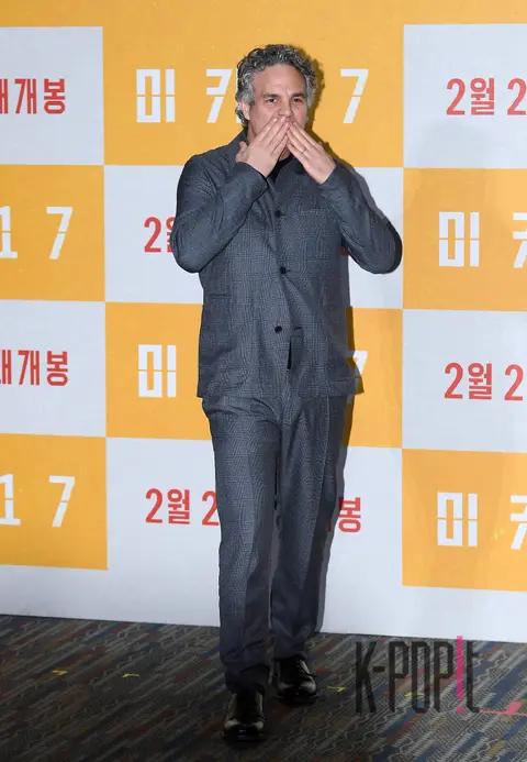 Mark Ruffalo — Mickey 17 Korea Press Conference