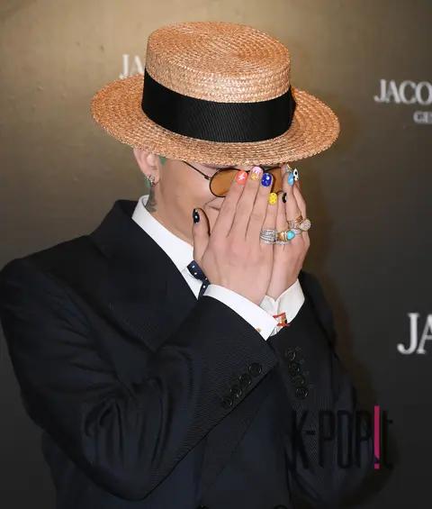 G-Dragon — Launch