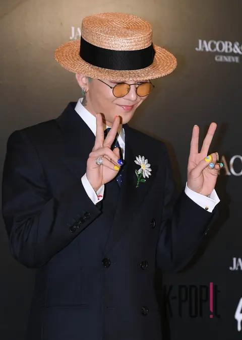 G-Dragon — Launch