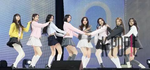 Hearts2Hearts — Showcase