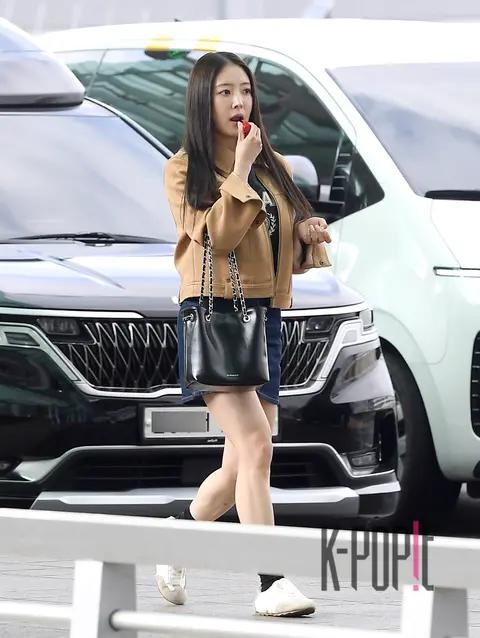 Lee Se-young — Airport