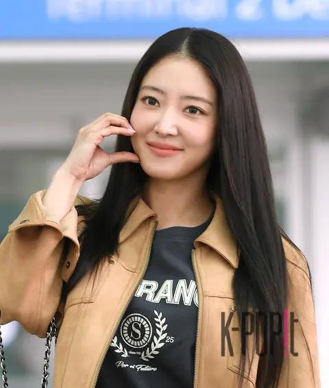 Lee Se-young — Airport