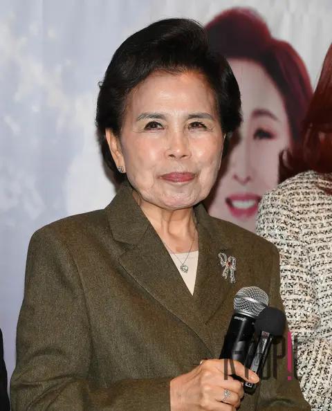 Lee Mi-ja — Lee Mi-ja Traditional Ballad Lineage Continues