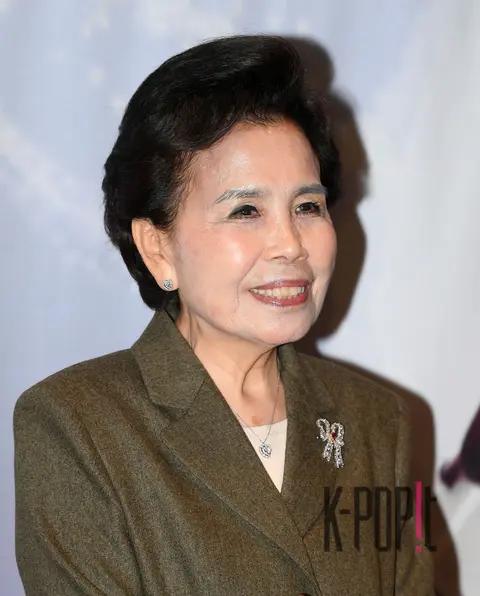 Lee Mi-ja — Lee Mi-ja Traditional Ballad Lineage Continues