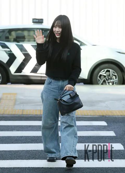 Ko Min-si — Airport
