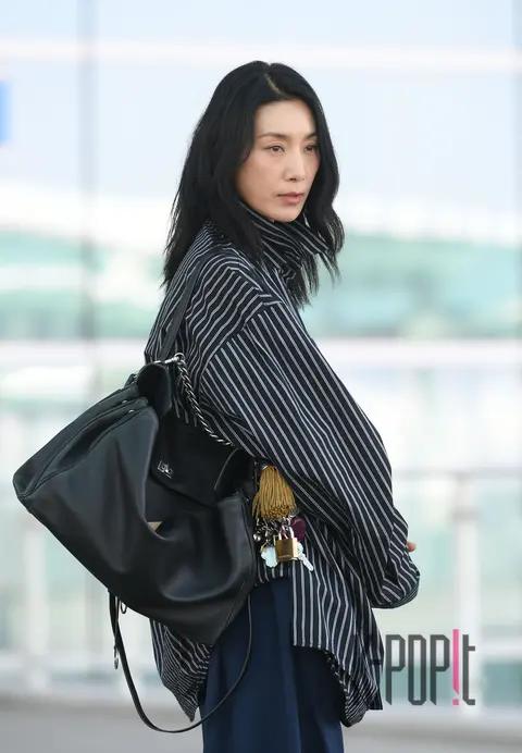 Kim Seo-hyung — Airport