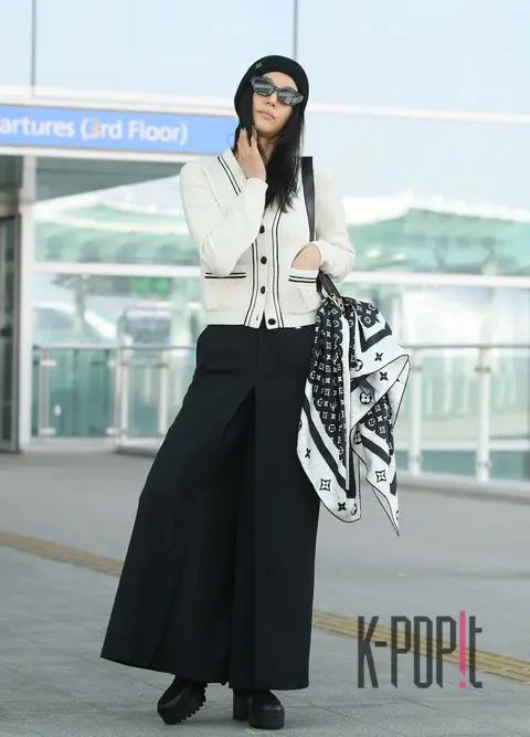 Jun Ji-hyun — Airport
