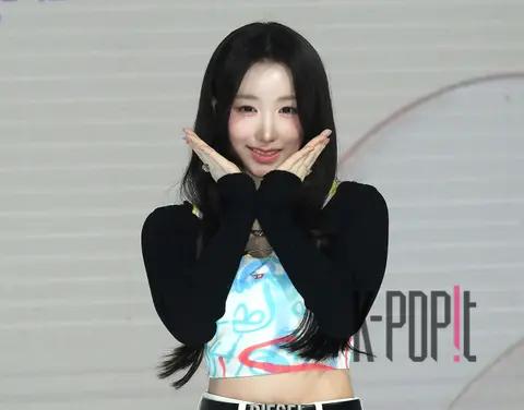 Mae (SAY MY NAME) — Showcase