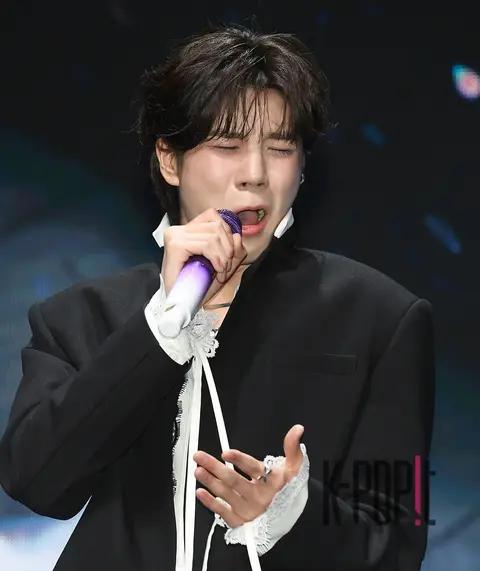 Jung Dong-won — Showcase