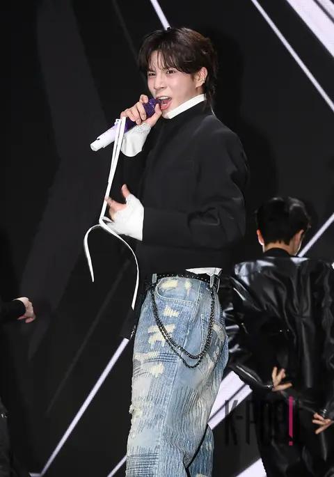 Jung Dong-won — Showcase