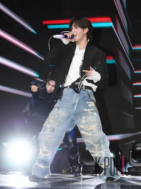 Jung Dong-won — Showcase