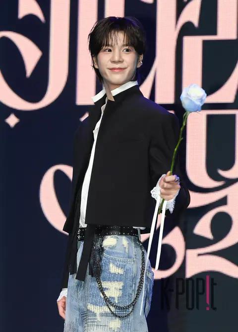 Jung Dong-won — Showcase