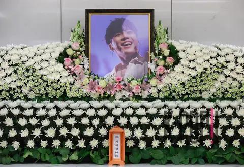 Whee Sung — Funeral