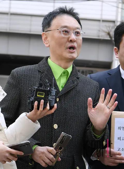 Professor Kwon Young-chan — Kim Sae-ron's Family Files Complaint Against YouTuber