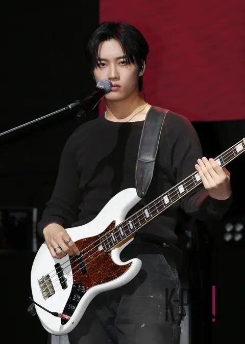 Dragon Pony Pyun Sung-hyun — Showcase