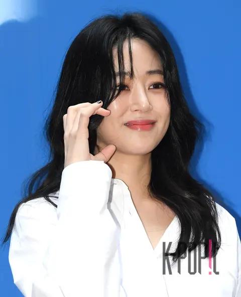 Kim Hyo-jin — Launch
