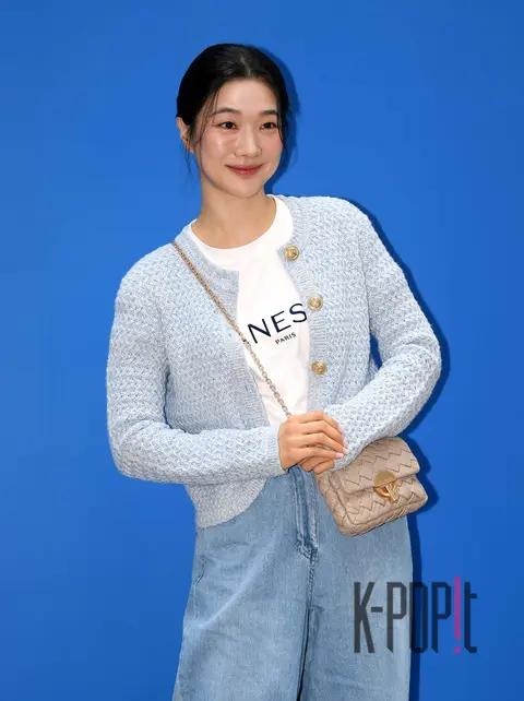 Jung Yun-ha — Launch